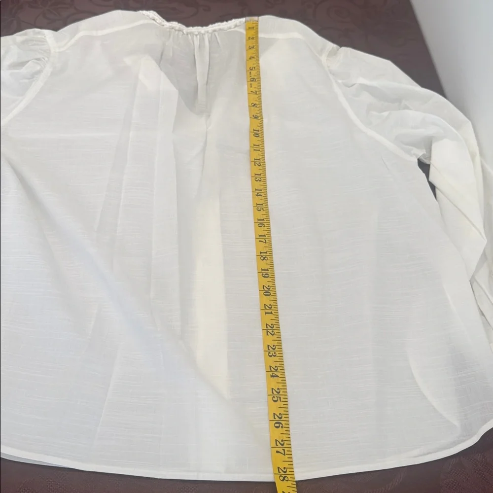 Vince Elegant White Women's Top. Ladies 1X - Picture 15 of 15